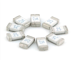 1206系列貼片保險(xiǎn)絲快斷型號